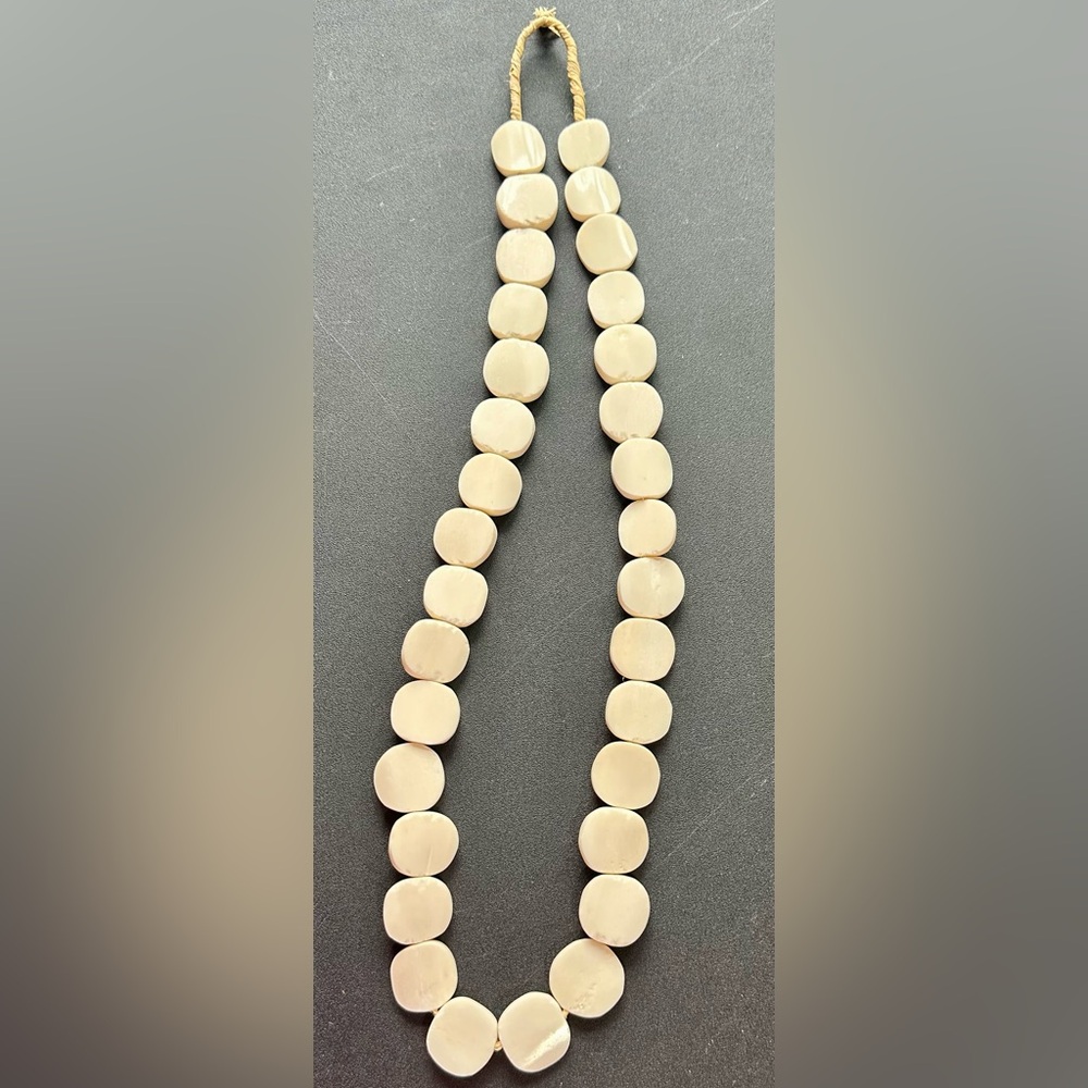 Vintage African camel Bone necklace— 15”